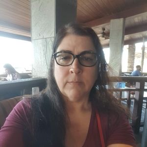 Meet your Posher, Liza